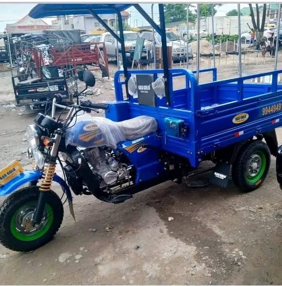 Moto Triporteur petit format KG 150